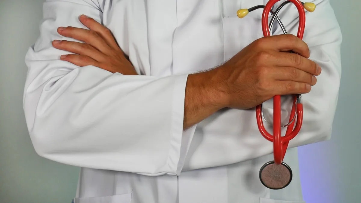 Telemedicina chega a 90% dos municípios e reduz filas de especialistas
